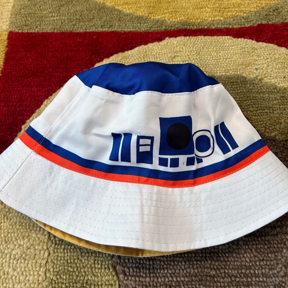 NWOT New York Islanders NHL Hockey White Star Wars Bucket Hat Limited Edition - Picture 1 of 3